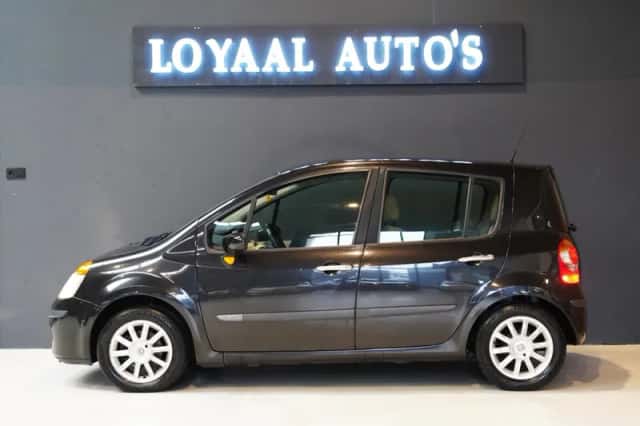 Renault Modus (2006) thumbnail 5