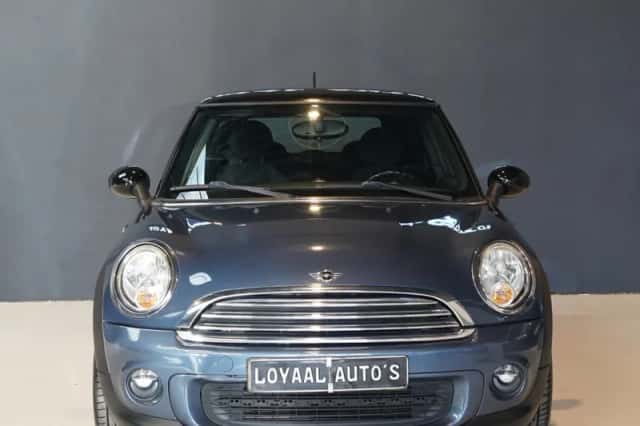 MINI One (2010) thumbnail 3