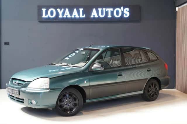 Kia Rio (2004) thumbnail 3