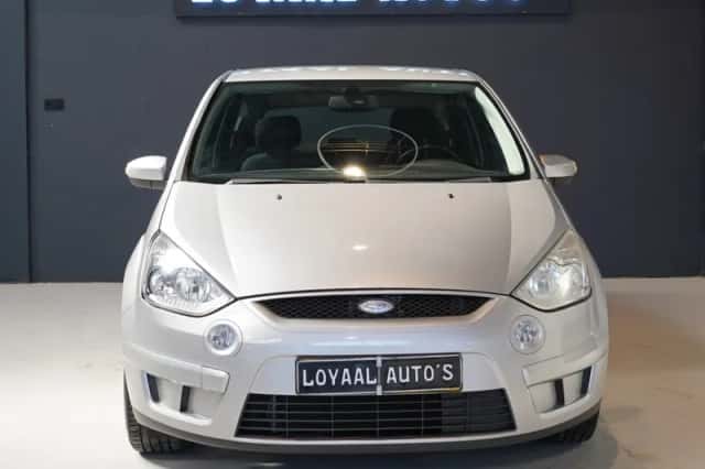 Ford S-Max (2007) thumbnail 3
