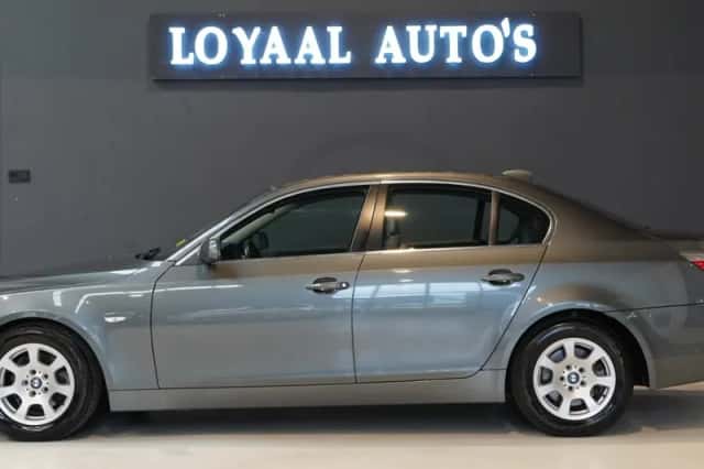 BMW 5-Serie (2004) thumbnail 5