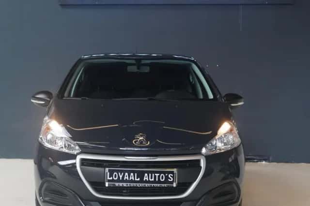 Peugeot 208 (2016) thumbnail 4