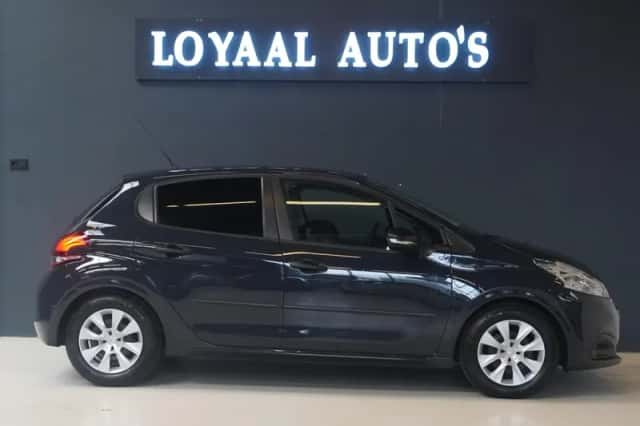 Peugeot 208 (2016) thumbnail 5