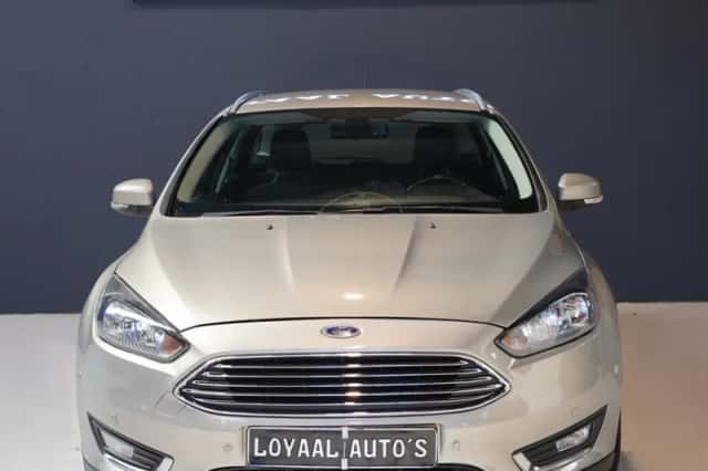 Ford Focus (2017) thumbnail 2