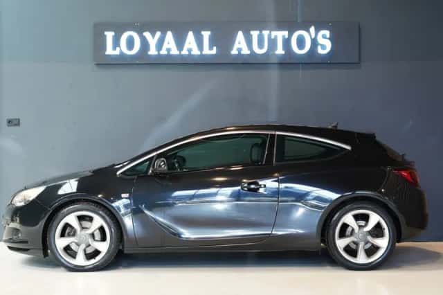 Opel Astra (2013) thumbnail 4