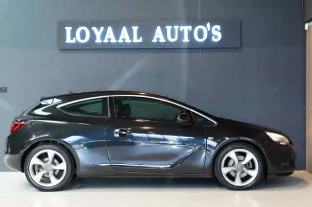 Opel Astra (2013) thumbnail 5