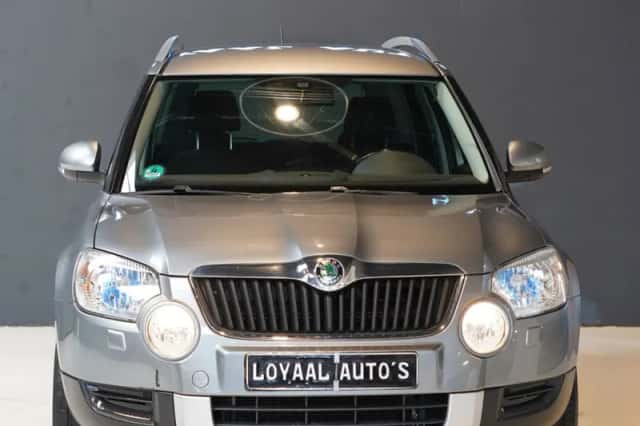 Škoda Yeti (2010) thumbnail 3