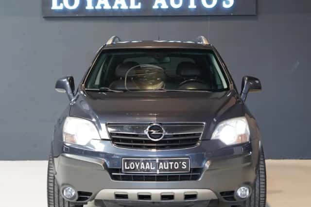 Opel Antara (2007) thumbnail 2