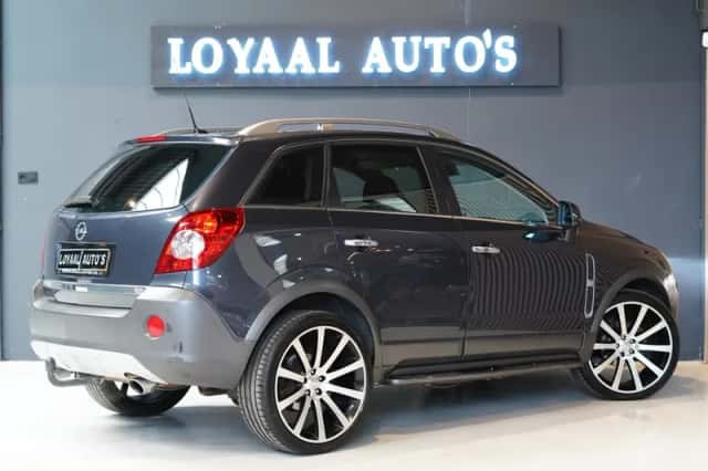 Opel Antara (2007) thumbnail 6