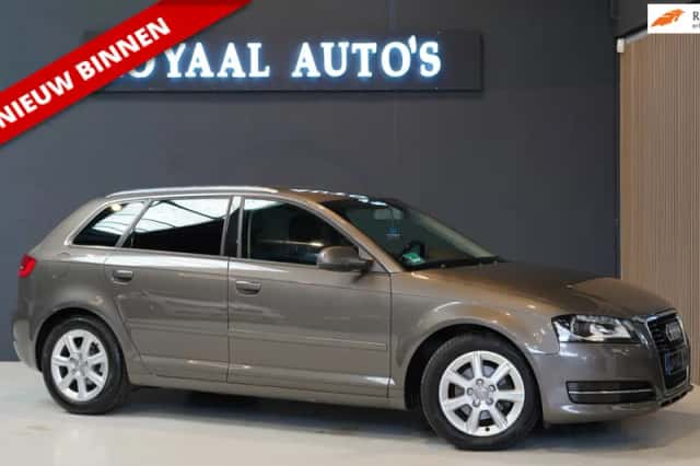 Audi A3 (2011) thumbnail 1