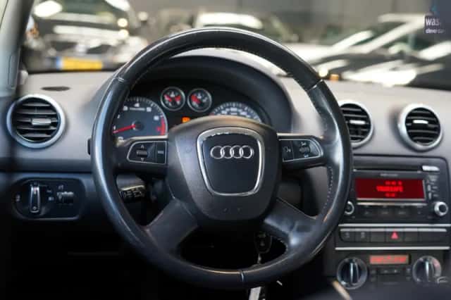 Audi A3 (2011) thumbnail 2