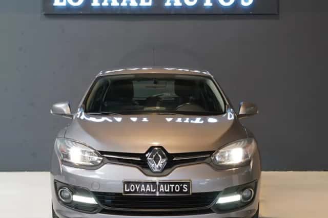 Renault Mégane (2015) thumbnail 2