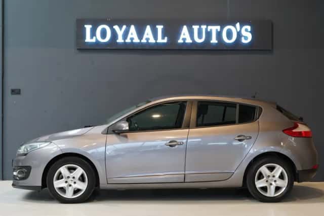 Renault Mégane (2015) thumbnail 4
