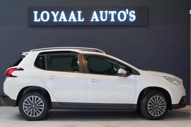 Peugeot 2008 (2016) thumbnail 6