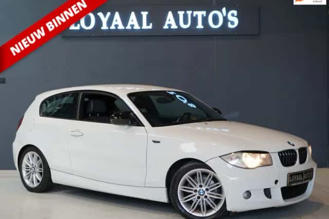 BMW 1-Serie (2010) thumbnail 1