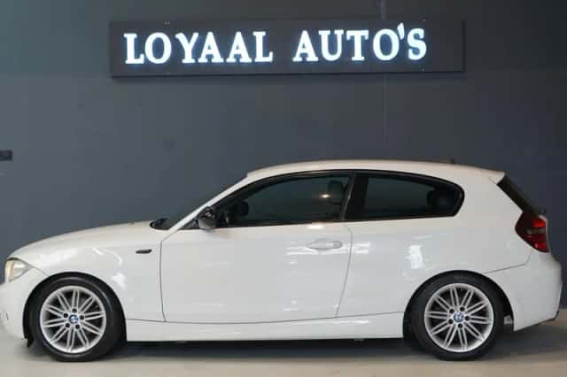 BMW 1-Serie (2010) thumbnail 4