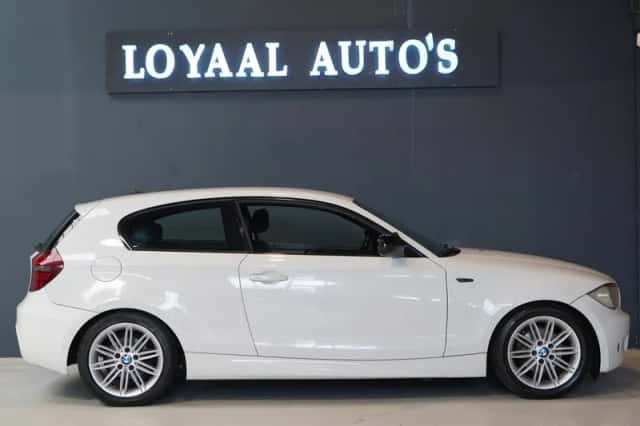 BMW 1-Serie (2010) thumbnail 5