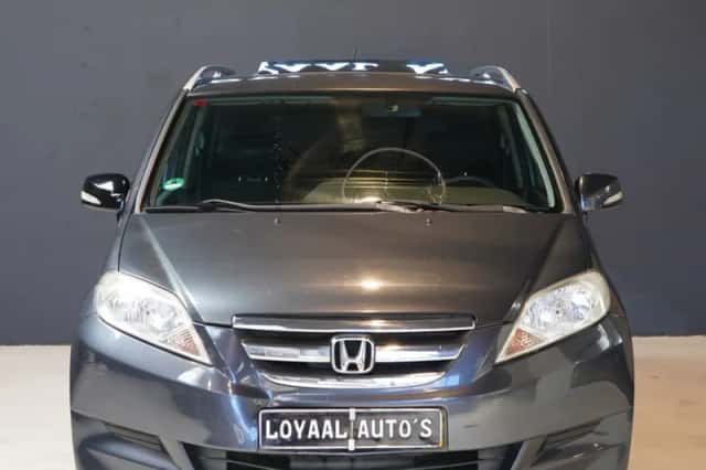 Honda FR-V (2004) thumbnail 3