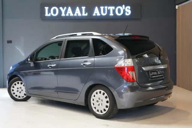 Honda FR-V (2004) thumbnail 6