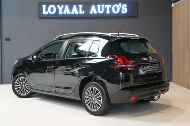 Peugeot 2008 (2016) thumbnail 6