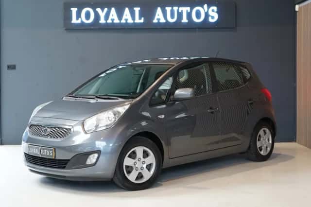 Kia Venga (2011) thumbnail 4