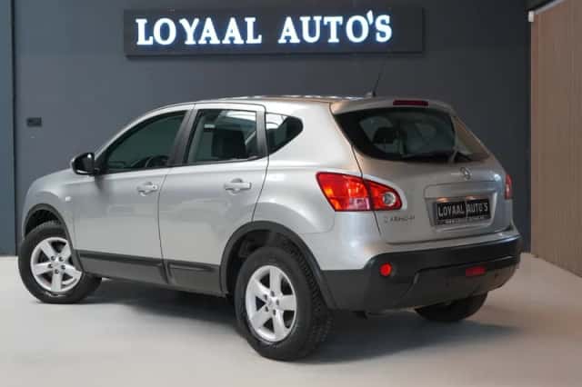 Nissan Qashqai (2008) thumbnail 6