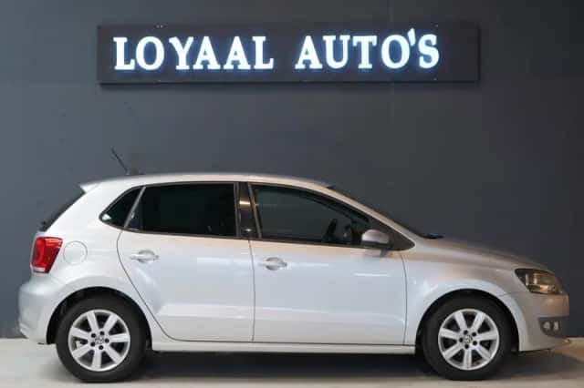 Volkswagen Polo (2010) thumbnail 5