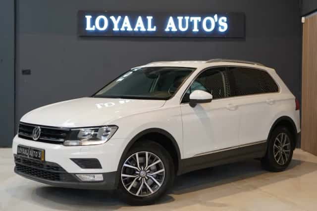 Volkswagen Tiguan (2016) thumbnail 4