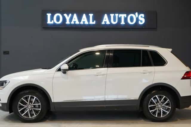 Volkswagen Tiguan (2016) thumbnail 5