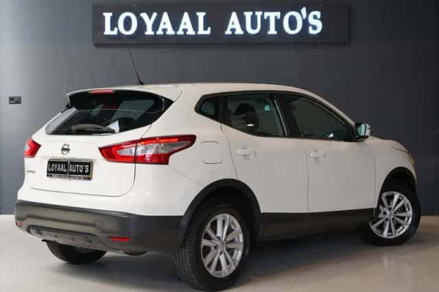 Nissan Qashqai (2015) thumbnail 6