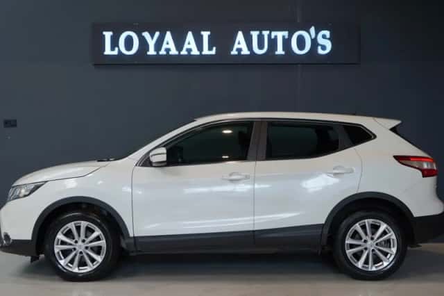 Nissan Qashqai (2015) thumbnail 4