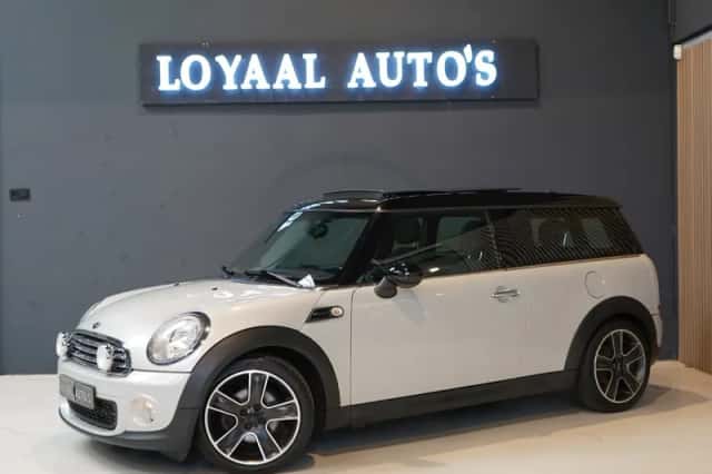 MINI Clubman (2011) thumbnail 4