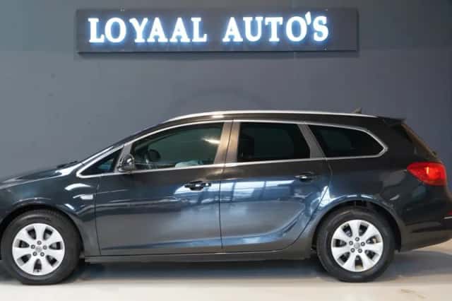 Opel Astra (2015) thumbnail 5