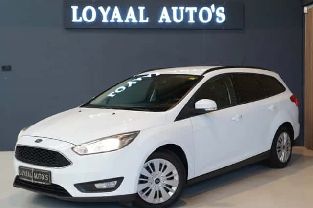 Ford Focus (2017) thumbnail 3
