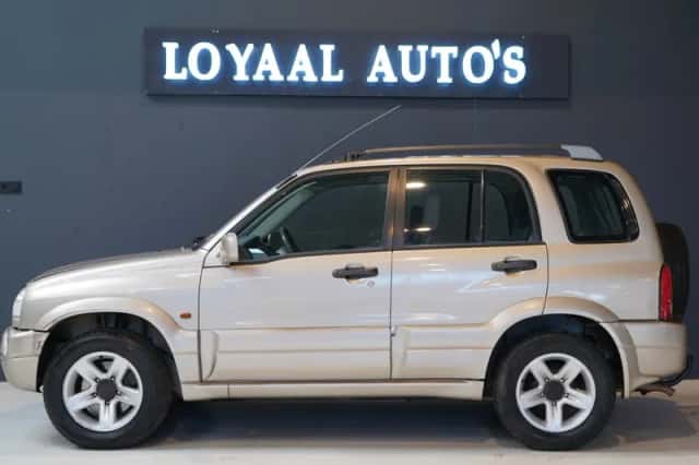 Suzuki Grand Vitara (2001) thumbnail 4