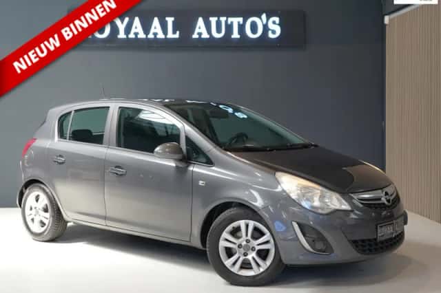 Opel Corsa (2011) thumbnail 1