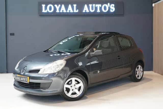 Renault Clio (2007) thumbnail 4