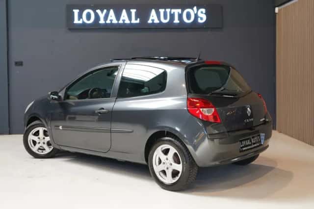 Renault Clio (2007) thumbnail 6