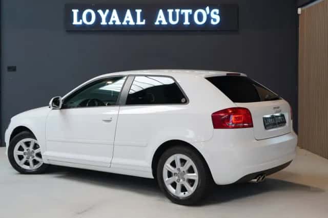 Audi A3 (2009) thumbnail 6