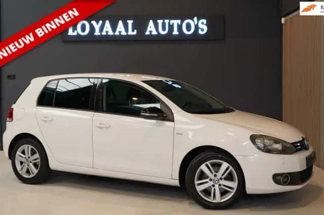 Volkswagen Golf (2012) thumbnail 1