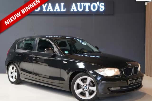 BMW 1-Serie (2011) thumbnail 1