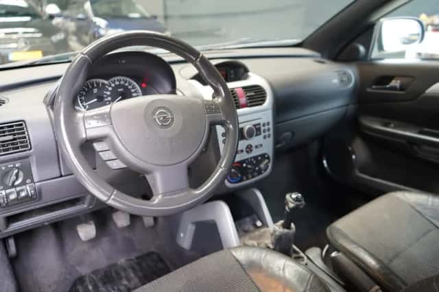 Opel Tigra (2005) thumbnail 2