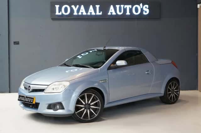 Opel Tigra (2005) thumbnail 4