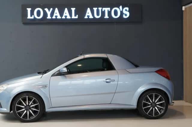 Opel Tigra (2005) thumbnail 5