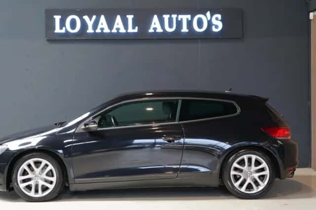 Volkswagen Scirocco (2009) thumbnail 5