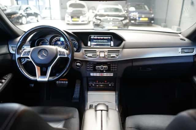 Mercedes-Benz E-Klasse (2013) thumbnail 2