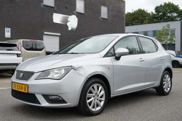 SEAT Ibiza (2012) thumbnail 4