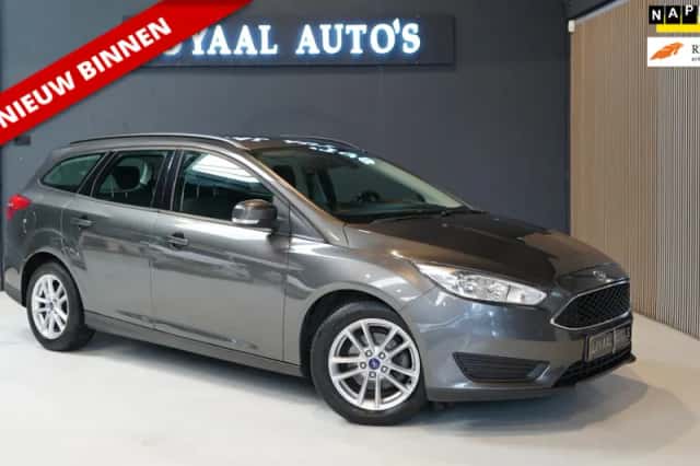 Ford Focus (2015) thumbnail 1