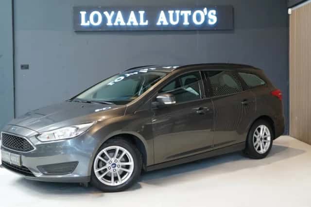 Ford Focus (2015) thumbnail 4