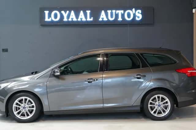Ford Focus (2015) thumbnail 5